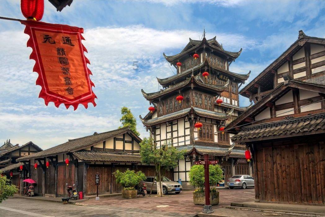 古代皇帝下江南船只是如何穿过黄河长江的？今天运河还能通航吗